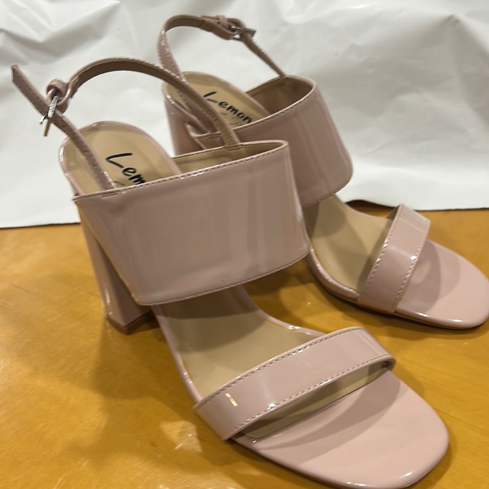 Lemon Drop sling back sandals. Size 8